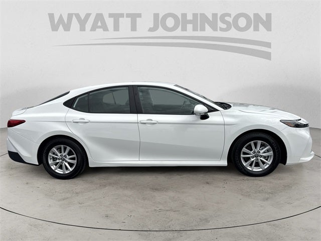 2025 Toyota Camry LE LE