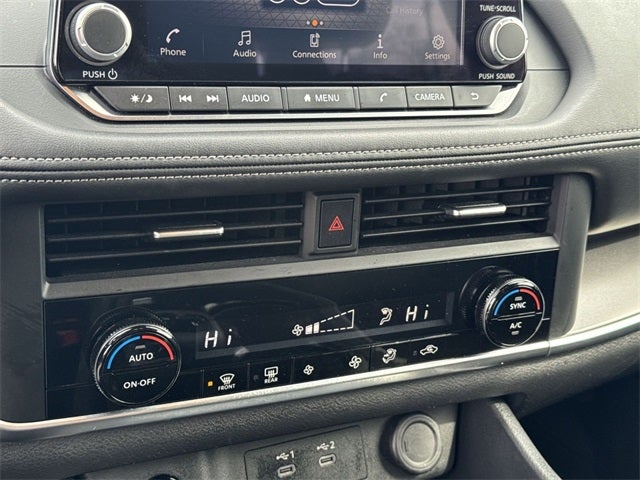 2025 Nissan Rogue SV