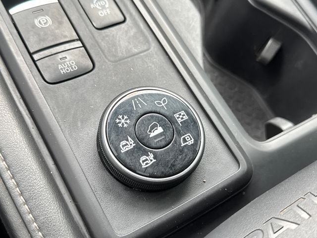 2024 Nissan Pathfinder S