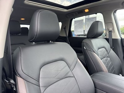 2025 Nissan Pathfinder Platinum