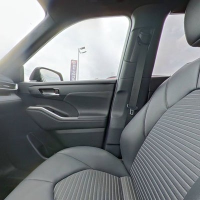 2025 Toyota Highlander XSE
