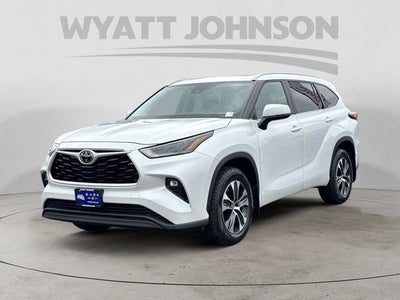 2023 Toyota Highlander XLE XLE