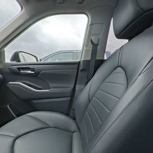 2023 Toyota Highlander XLE XLE