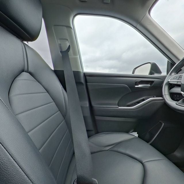 2023 Toyota Highlander XLE XLE