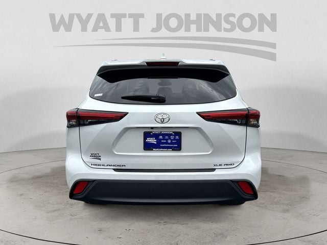 2023 Toyota Highlander XLE XLE