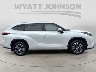 2023 Toyota Highlander XLE XLE