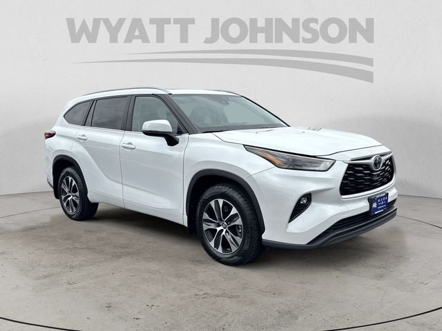 2023 Toyota Highlander XLE XLE