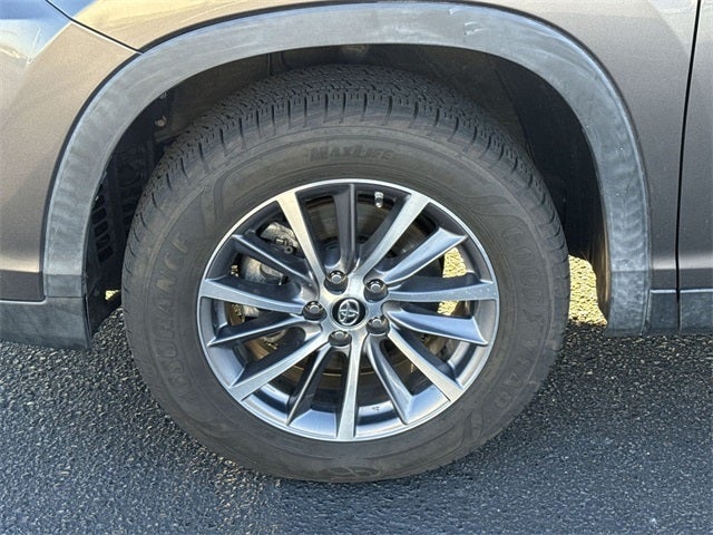 2019 Toyota Highlander Base