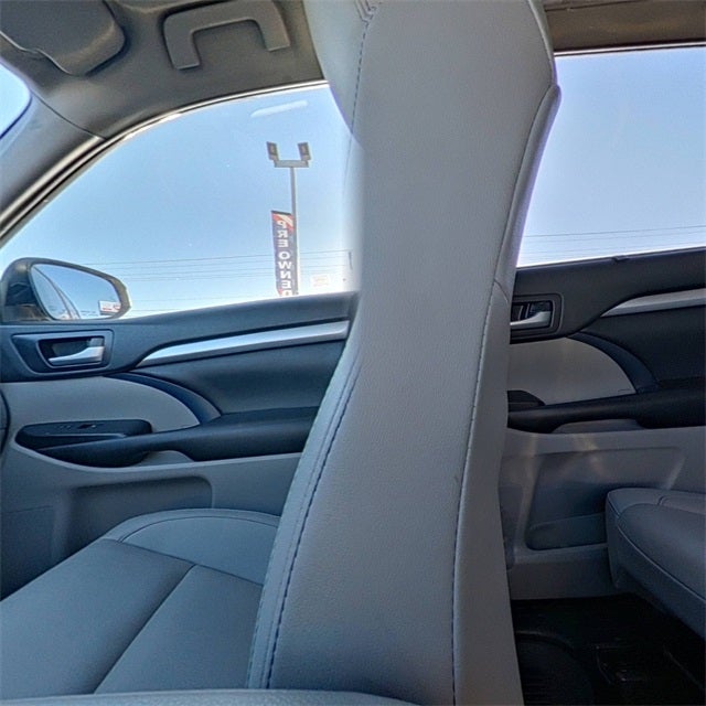 2019 Toyota Highlander Base