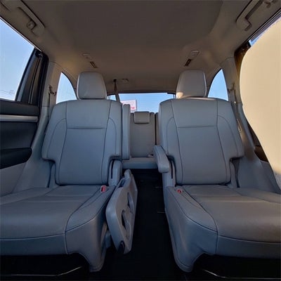 2019 Toyota Highlander Base