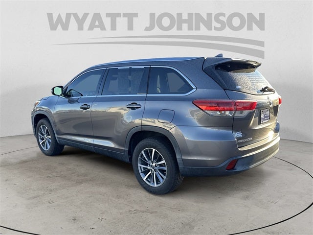2019 Toyota Highlander Base
