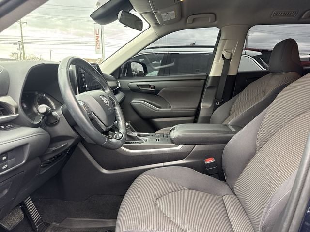 2020 Toyota Highlander LE LE