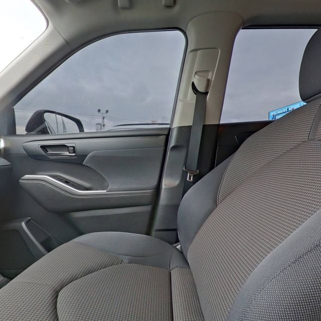 2020 Toyota Highlander LE LE