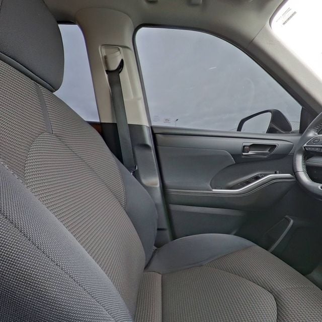 2020 Toyota Highlander LE LE