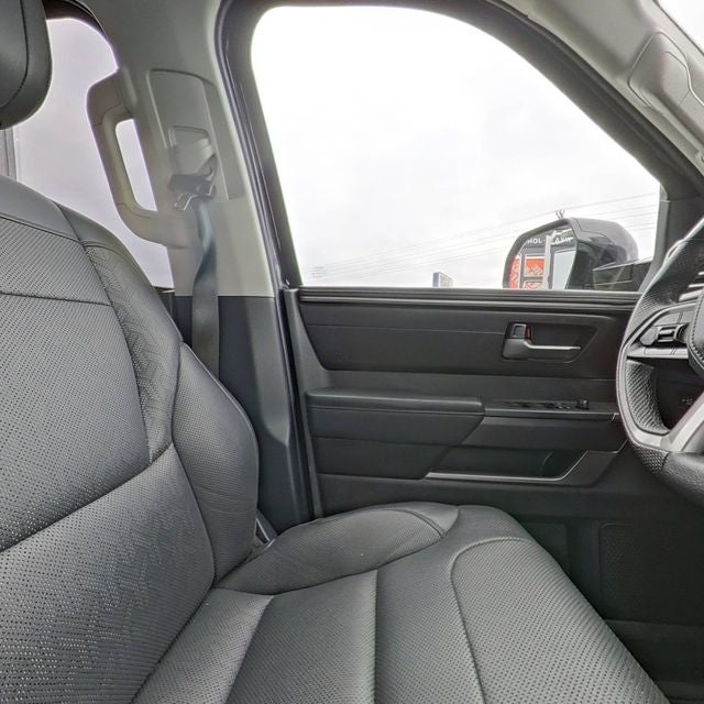 2022 Toyota Tundra SR5 SR5