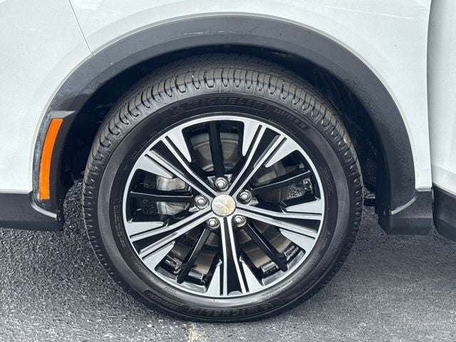 2022 Mitsubishi Eclipse Cross Base