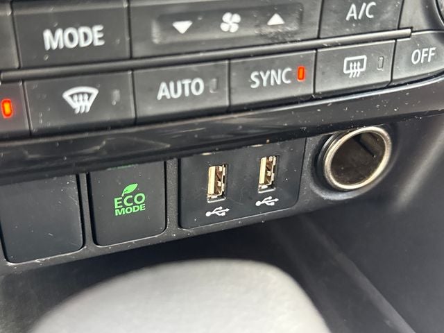 2022 Mitsubishi Eclipse Cross Base