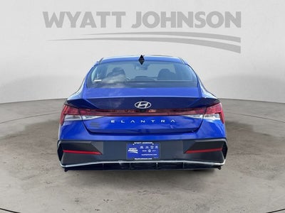 2025 Hyundai Elantra SEL Convenience