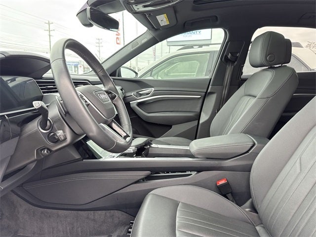 2024 Audi Q8 Sportback e-tron Premium Plus S line quattro