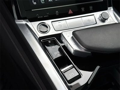 2024 Audi Q8 Sportback e-tron Premium Plus S line quattro