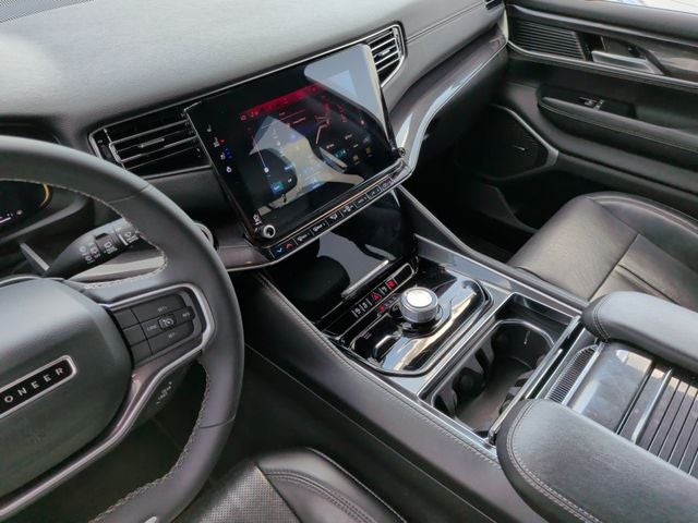 2024 Jeep Wagoneer L Base