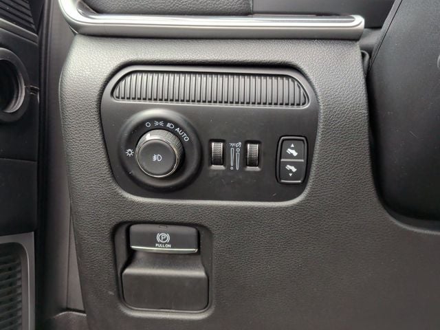 2024 Jeep Wagoneer L Base