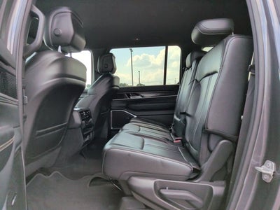 2024 Jeep Wagoneer L Base