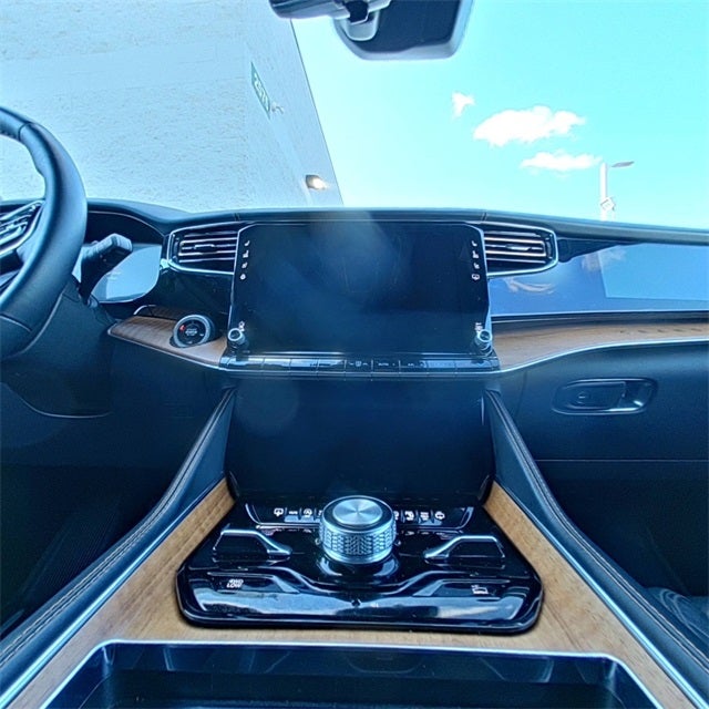 2024 Jeep Grand Wagoneer L Series III