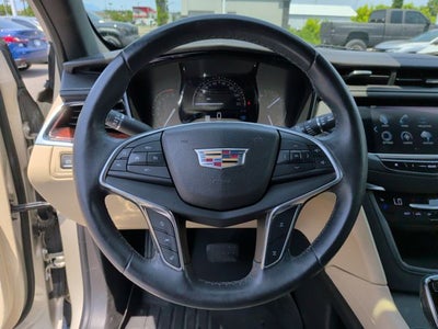 2017 Cadillac XT5 Premium Luxury