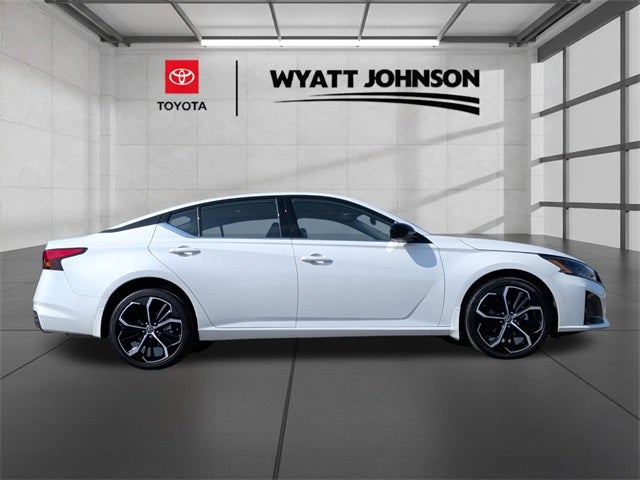 2025 Nissan Altima 2.5 SR