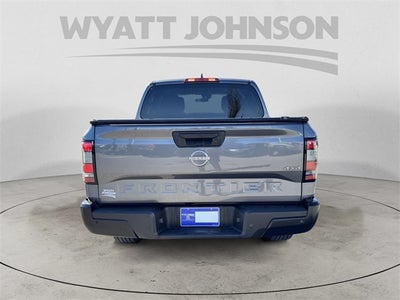 2022 Nissan Frontier S