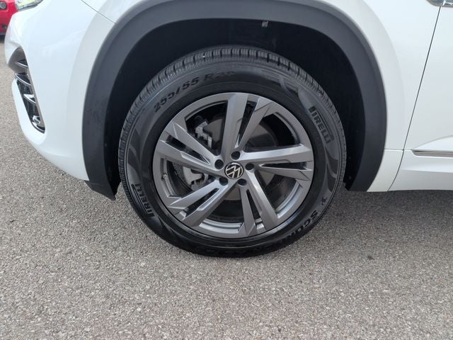 2024 Volkswagen Atlas Cross Sport 2.0T SEL R-Line