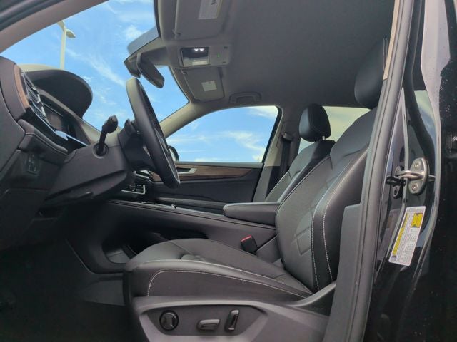 2026 Volkswagen Atlas SE w/Technology