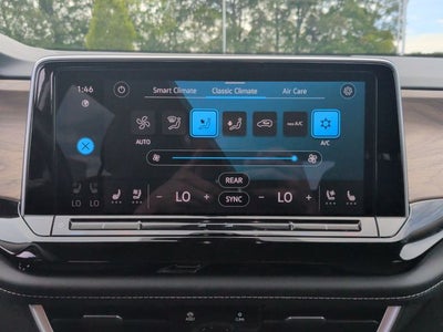 2026 Volkswagen Atlas SE w/Technology