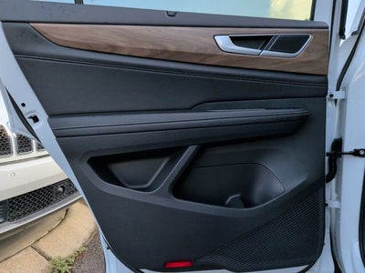 2026 Volkswagen Atlas SE w/Technology