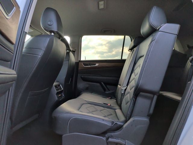 2026 Volkswagen Atlas SE w/Technology