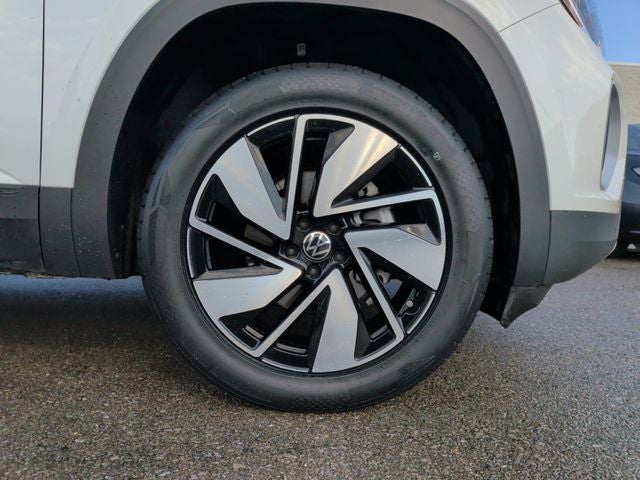 2026 Volkswagen Atlas SE w/Technology