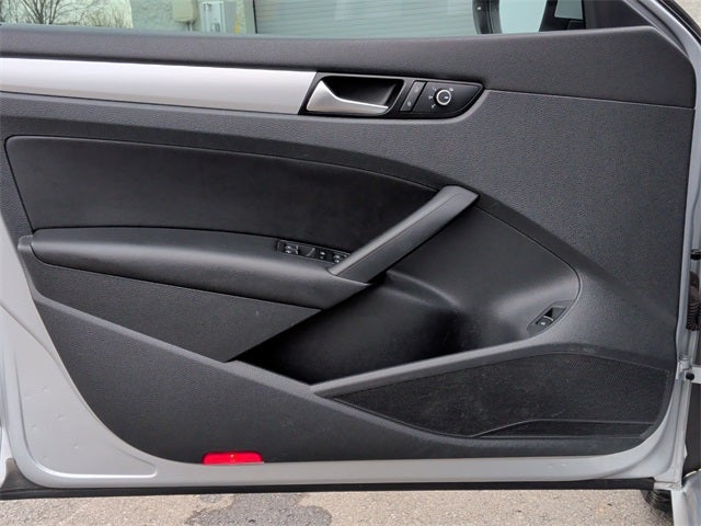 2012 Volkswagen Passat 2.5 SE