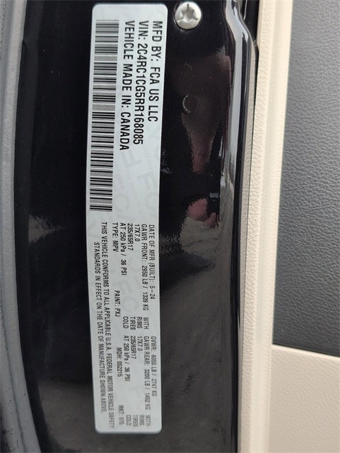 2024 Chrysler Voyager LX