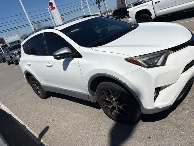 2018 Toyota RAV4 SE
