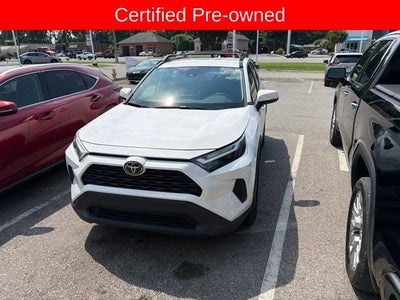 2022 Toyota RAV4 XLE