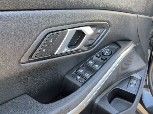 2025 BMW 3 Series 330i