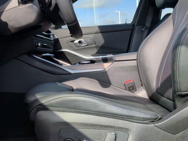 2025 BMW 3 Series 330i