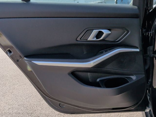 2025 BMW 3 Series 330i