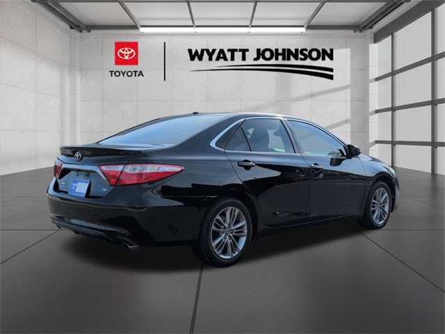 2016 Toyota Camry SE