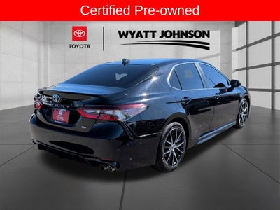 2022 Toyota Camry SE