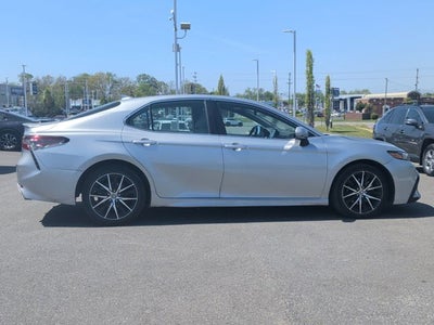 2023 Toyota Camry SE