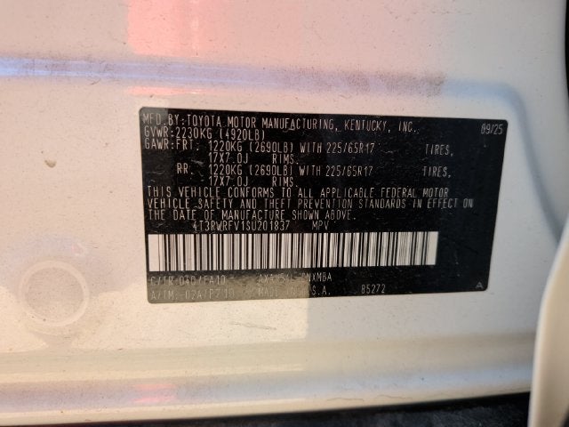 2025 Toyota RAV4 Hybrid XLE