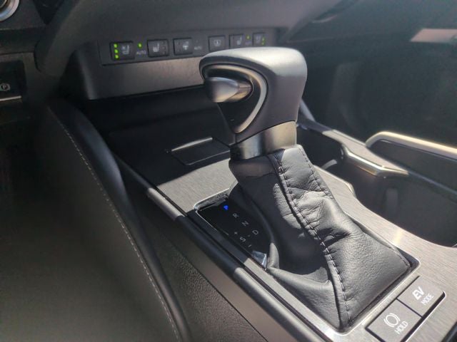 2024 Lexus ES 300h Ultra Luxury