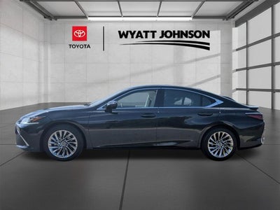 2024 Lexus ES 300h Ultra Luxury